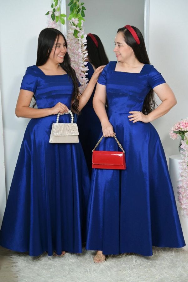 Vestido en tela tafetán largo